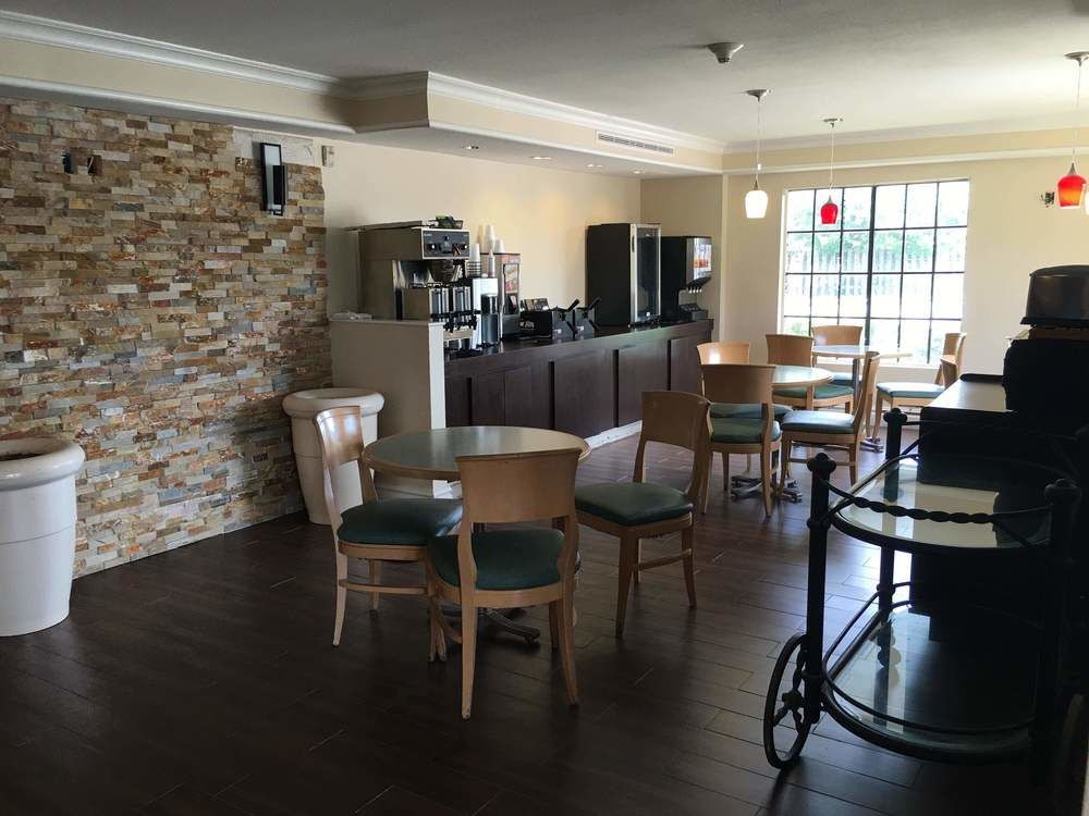 Red Roof Inn Houston East I-10 Extérieur photo