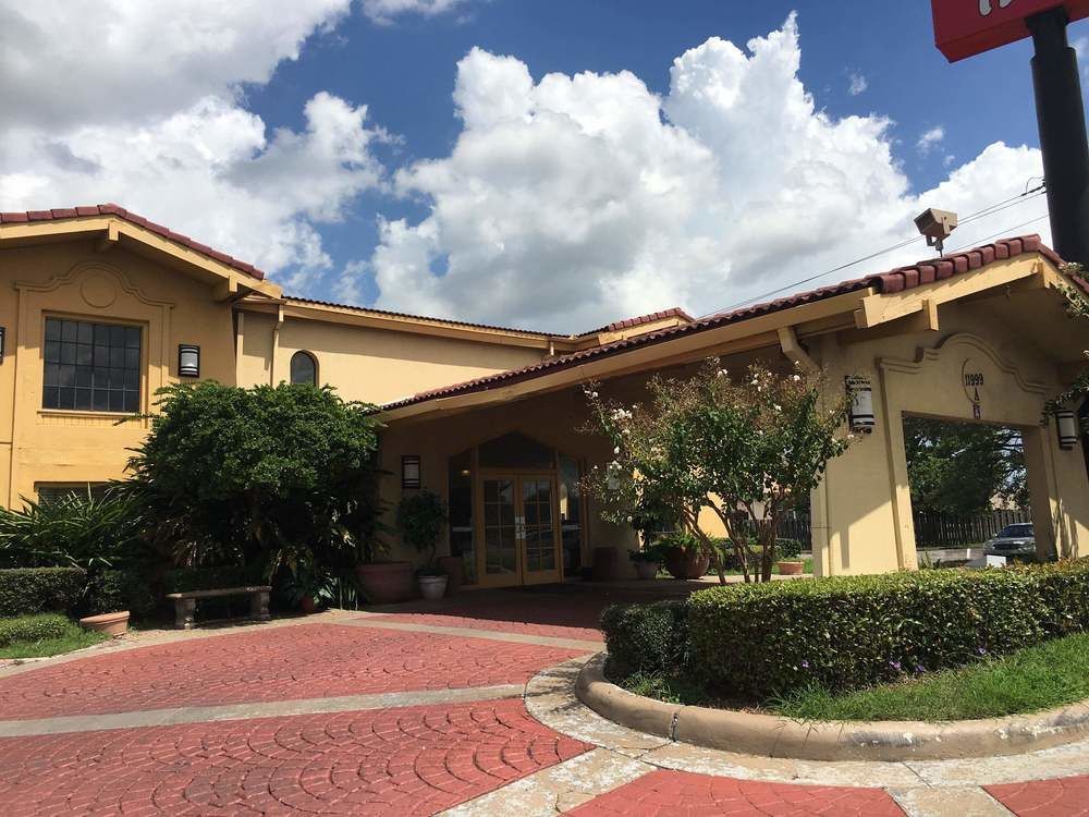 Red Roof Inn Houston East I-10 Extérieur photo